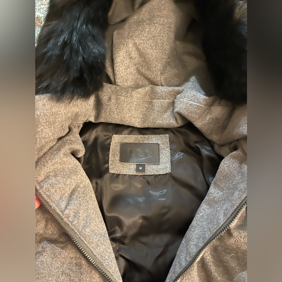 UGG winter puffer grey Jacket with Fur - Picture 2 of 5